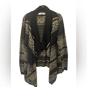 Women’s Cameo & Myth black and tan open sweater cardigan size M